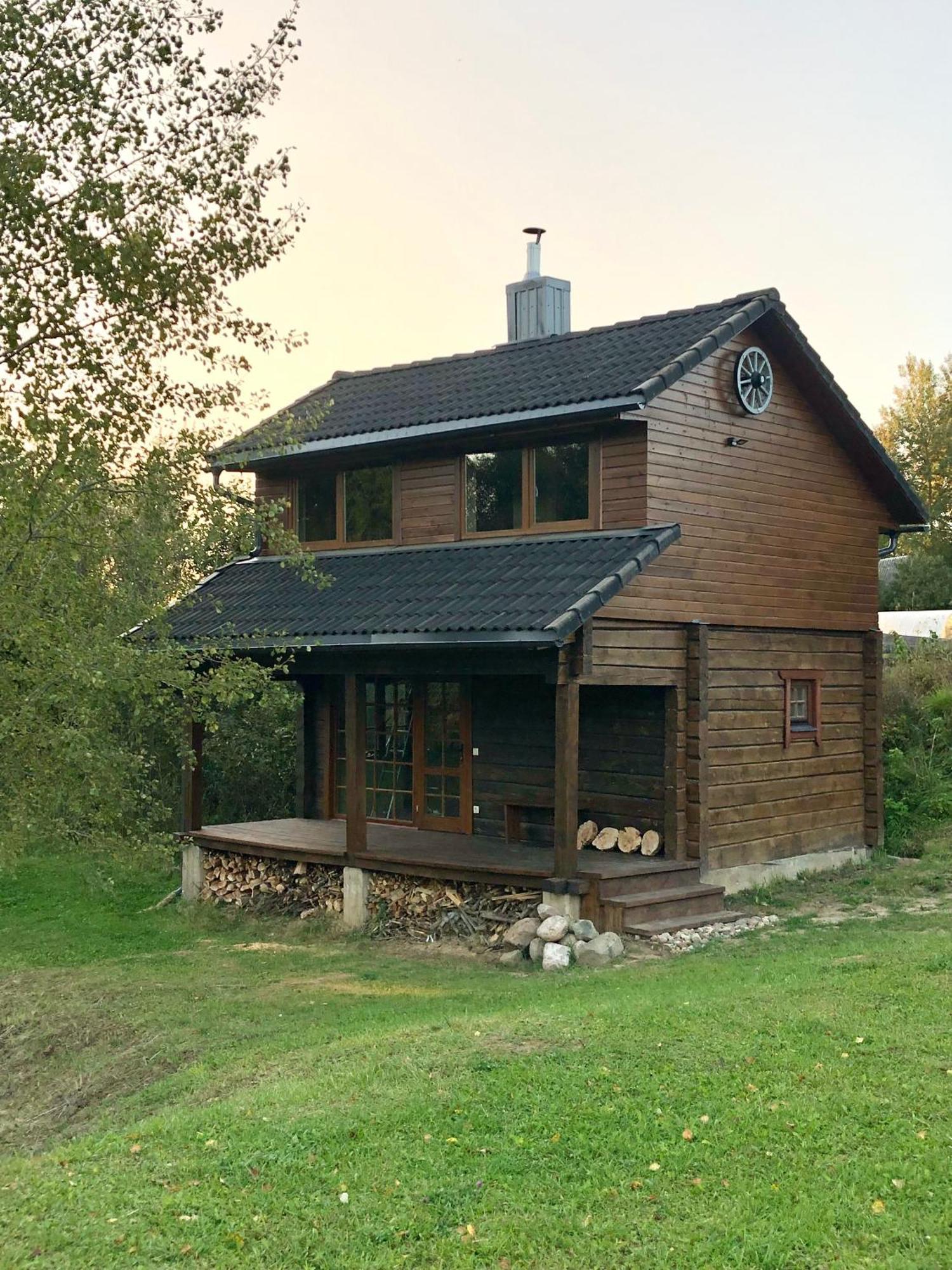 Liepu Pirtis Villa *