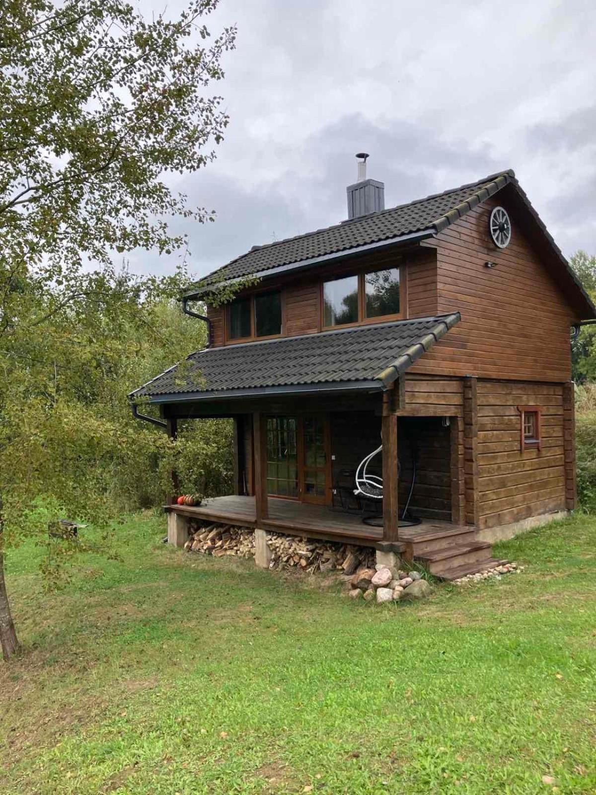 Liepu Pirtis Villa *